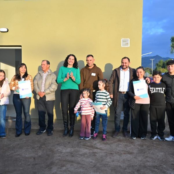 El Gobernador anunció que el 21 de agosto les entregará las llaves del hogar a 16 familias de Luján