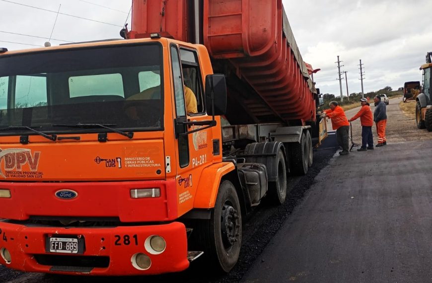 Vialidad Provincial continúa con tareas de bacheo y recuperación de calzada en distintas rutas