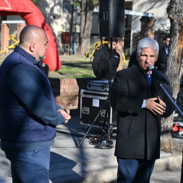 Poggi y Frontera inauguraron la repavimentación de calles en el barrio La Rioja, en Villa Mercedes