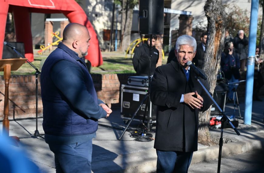 Poggi y Frontera inauguraron la repavimentación de calles en el barrio La Rioja, en Villa Mercedes