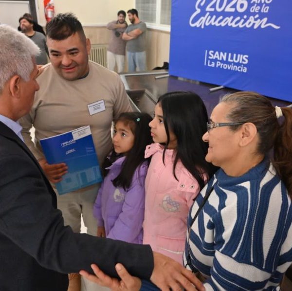 Más familias de Villa Mercedes consolidaron la titularidad de sus hogares