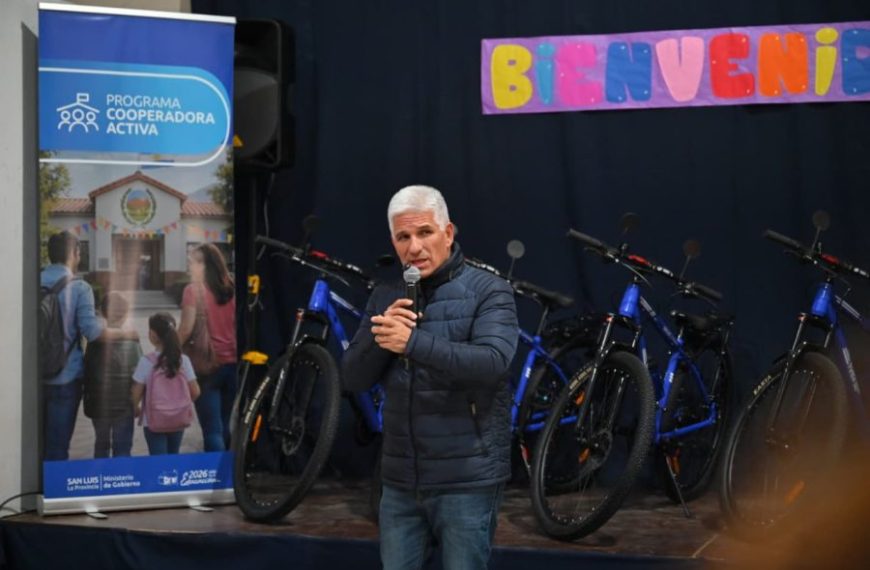 El Plan TuBi llegó a seis estudiantes de Juan Jorba, que ya usan su nuevo medio de transporte