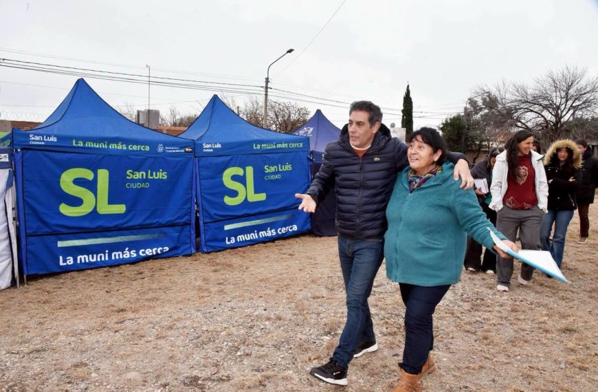 La Muni Más Cerca llegó al barrio 109 Viviendas con todos sus servicios