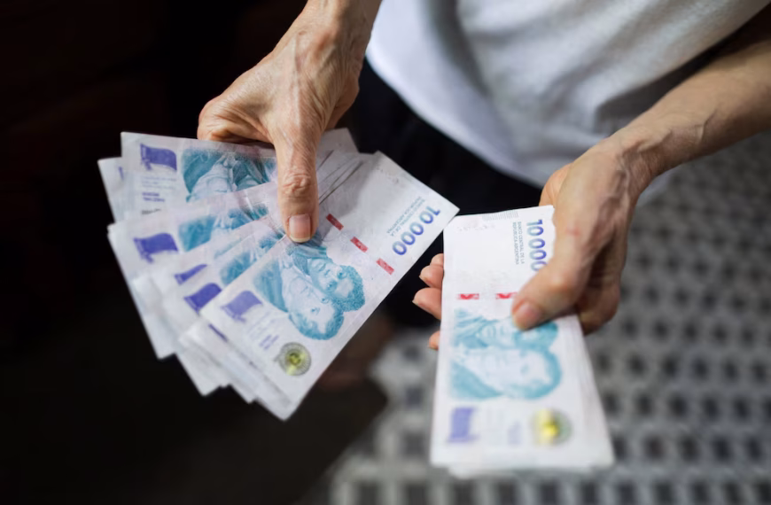 Las consultoras anticipan una inflación de junio por debajo del 2% y el Gobierno espera confirmar la tendencia