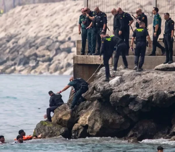 Crisis migratoria en España: se registraron 41 muertos y más de 50.000 inmigrantes ilegales en Ceuta
