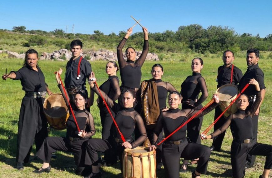 La Compañía Folclórica Internacional ‘Danzantes’ se prepara para su tercera gira por Europa