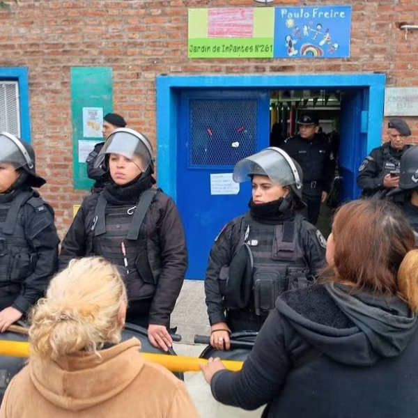 Modificaron el protocolo de las fuerzas de seguridad por las amenazas en las escuelas por redes sociales