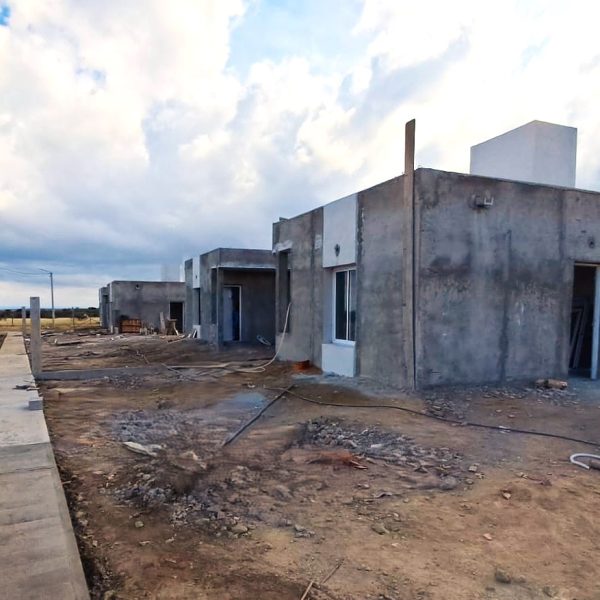 Las viviendas de Villa del Carmen, Villa Larca y Papagayos ingresan en una etapa clave