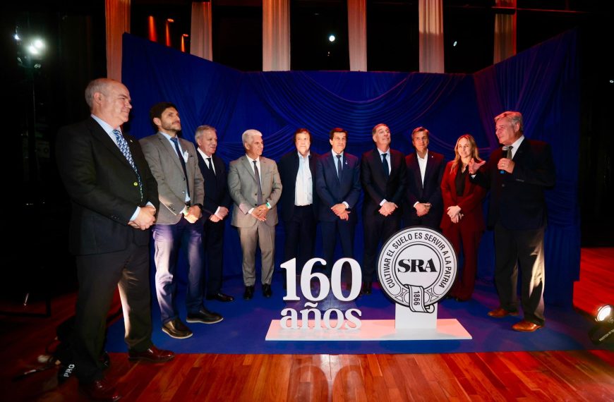 Poggi participó de un encuentro con otros gobernadores en la Sociedad Rural