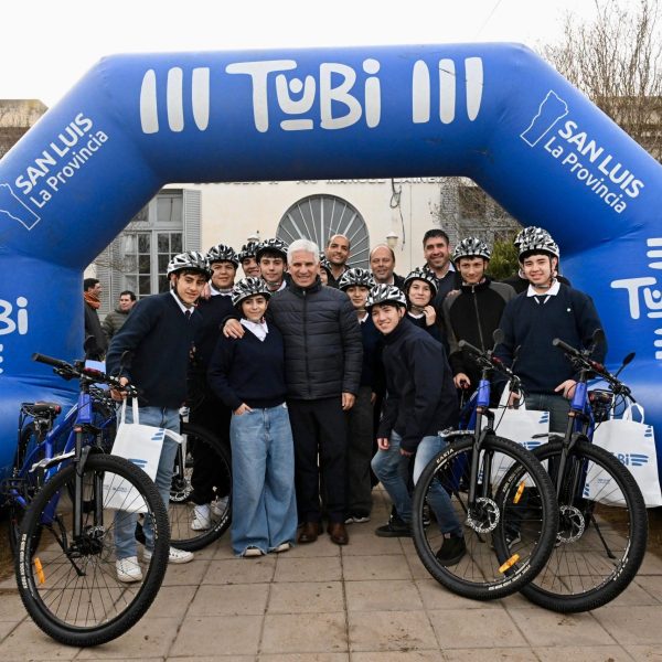 Fortuna: estudiantes de 5° año recibieron las bicicletas del Programa TuBi