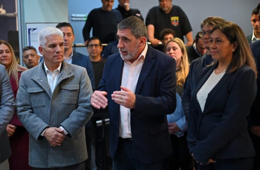 El Gobernador visitó el Data Center de La Punta, que ahora luce renovado