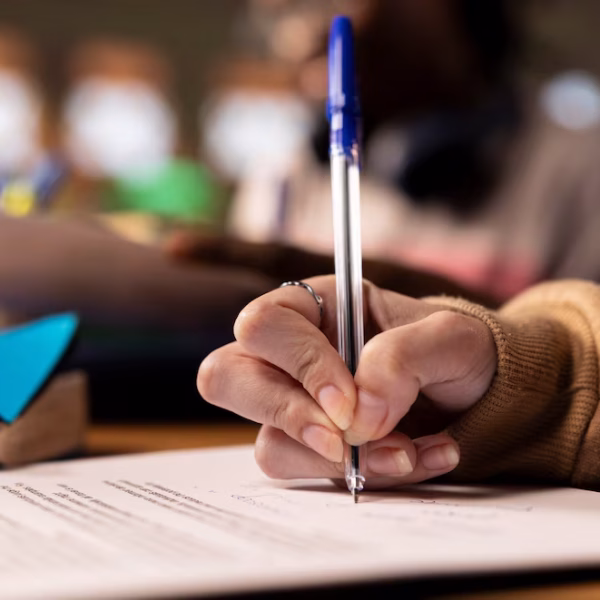 Aprobaron un nuevo manual para trámites de validez nacional de títulos y certificados educativos