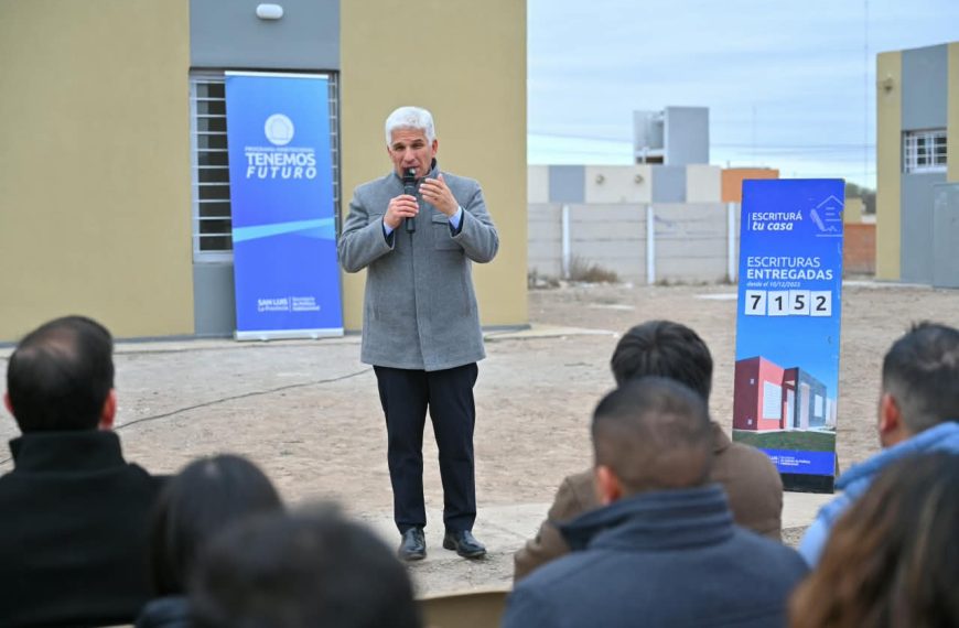 “Hace un año se inscribieron y este sábado tendrán la casa propia”