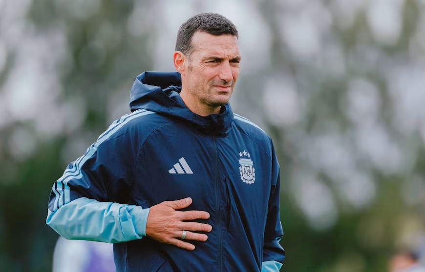 Scaloni mantiene la incógnita sobre su continuidad como DT de la Selección: “Hay predisposición para dialogar con Tapia”