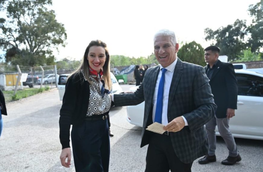 El Gobernador anunció la construcción de un polideportivo para el Centro Educativo ‘Lucio Lucero’