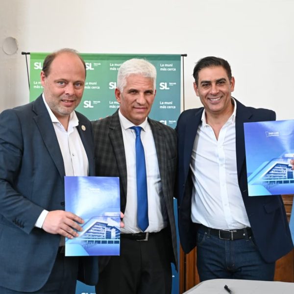 El Ejecutivo y la Municipalidad de San Luis firmaron el 4° convenio ‘Construyendo con tu Pueblo’