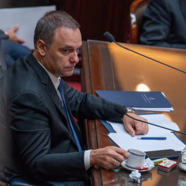 Adorni presentó la justificación de su patrimonio en la causa por presunto enriquecimiento ilícito: “Hay un sustento razonable”