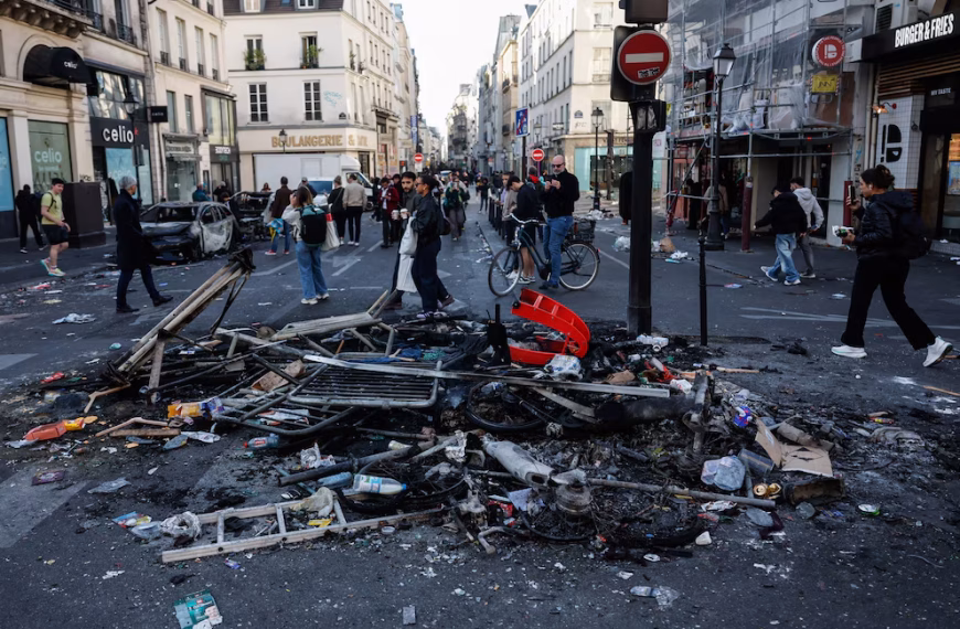 Francia impone toques de queda parciales tras un fin de semana de saqueos masivos y casi 2.400 detenidos
