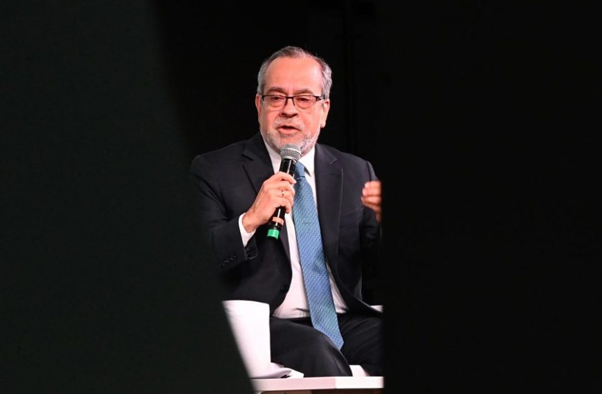 Jaime Saavedra elogió la política educativa de San Luis y la voluntad política del Gobernador