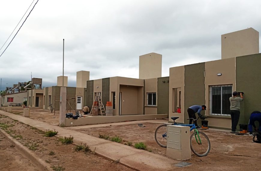 ‘Tenemos Futuro’: en Beazley hay viviendas en etapa final y más unidades en etapa estructural