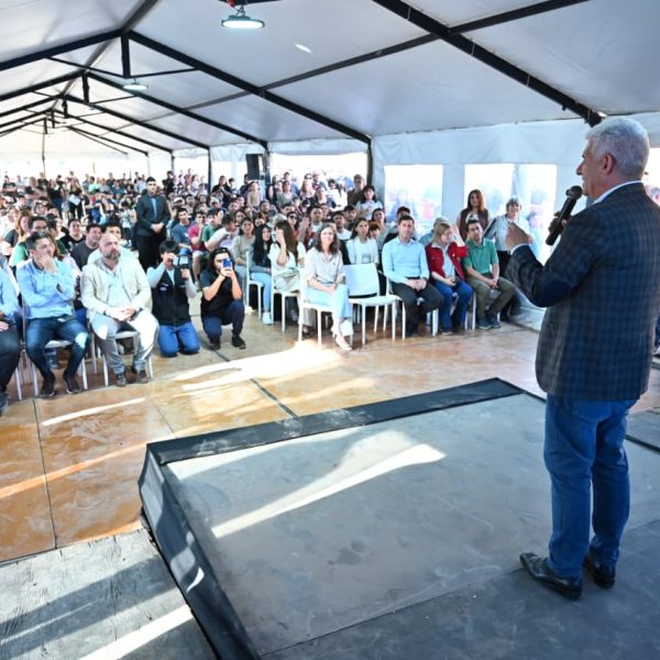 “No vamos a dejar de trabajar hasta cumplir con el último inscripto del plan ‘Tenemos Futuro’”