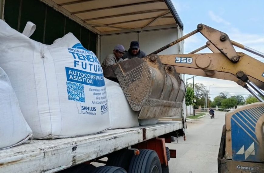 Continúa la entrega de materiales a familias beneficiarias del programa ‘Tenemos Futuro’