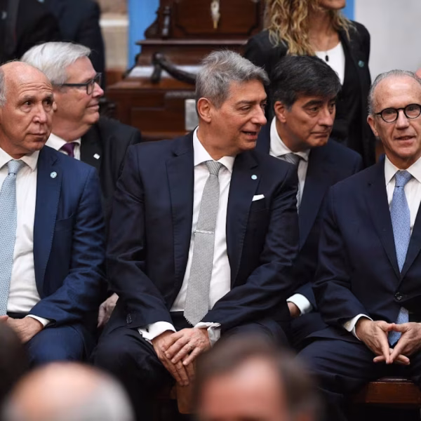 La Corte suspendió el artículo del DNU 70 que derogaba la Ley de Tierras y repuso los límites sobre la venta a extranjeros