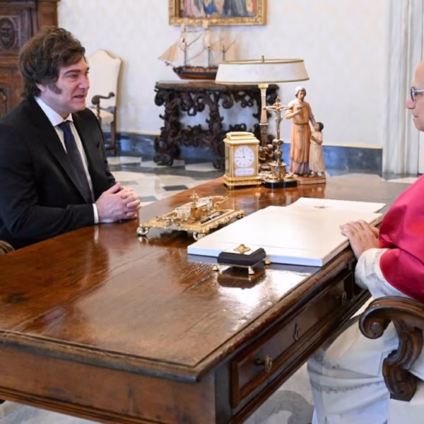 El Gobierno mantiene contacto con el Vaticano por la salud del Papa y avanza con la organización de su visita al país