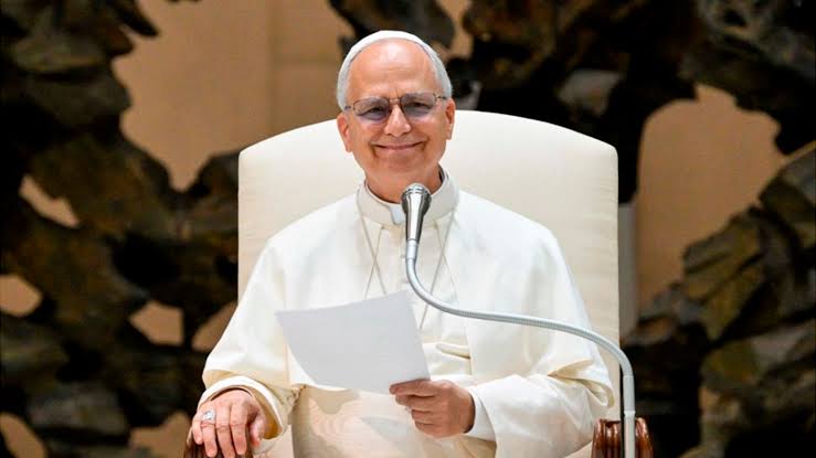 El Vaticano informó que a León XIV le sacaron un tumor maligno del pulmón